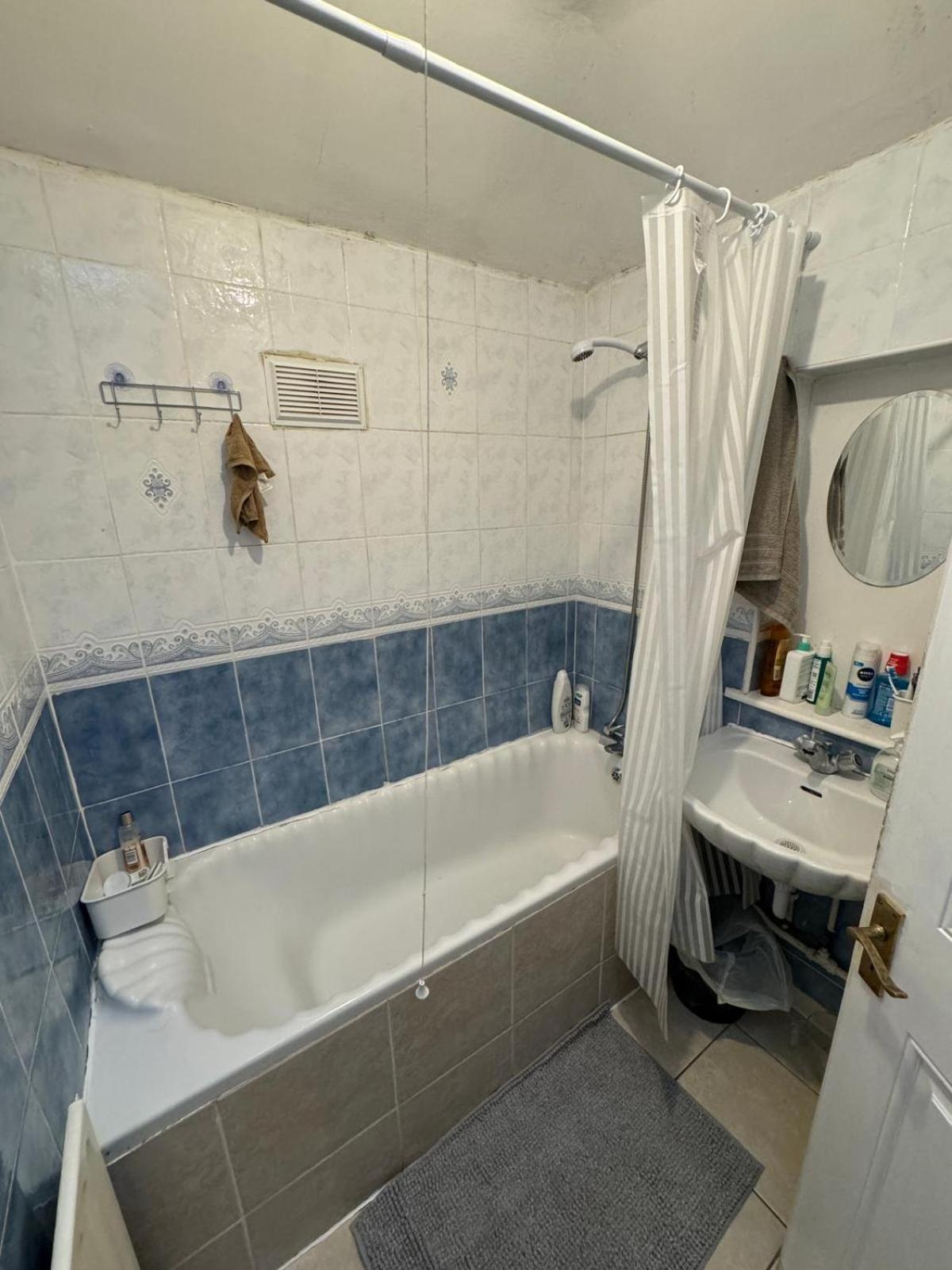Nice Double Room Near Omni Shopping Dublin Exterior photo